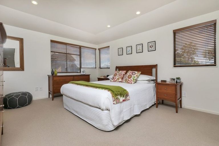 Photo of property in 4/39 Church Street, Northcote Point, Auckland, 0627