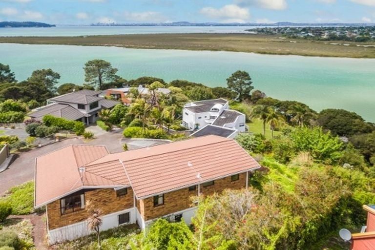 Photo of property in 19 Renoir Street, West Harbour, Auckland, 0618