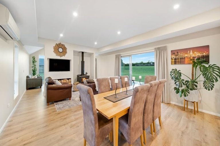 Photo of property in 29 Silver Peaks Drive, West Melton, 7618