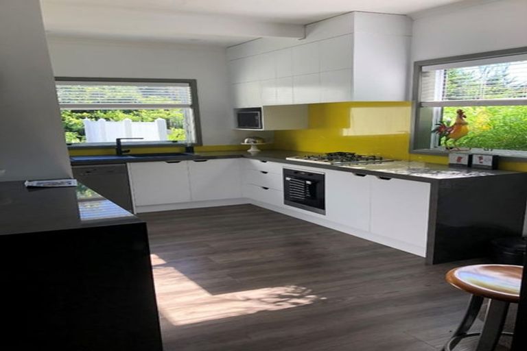 Photo of property in 22 Enfield Road, Hospital Hill, Napier, 4110