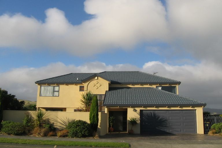 Photo of property in 22 Saint Ives Drive, Camborne, Porirua, 5026