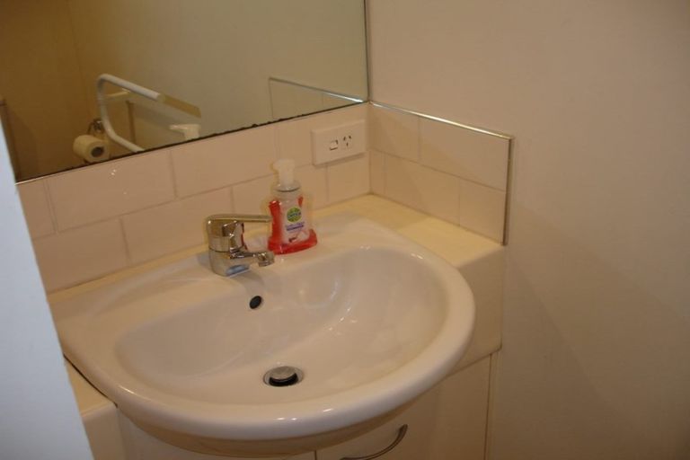 Photo of property in 508 Queen St Apartments, 1a/508 Queen Street, Auckland Central, Auckland, 1010