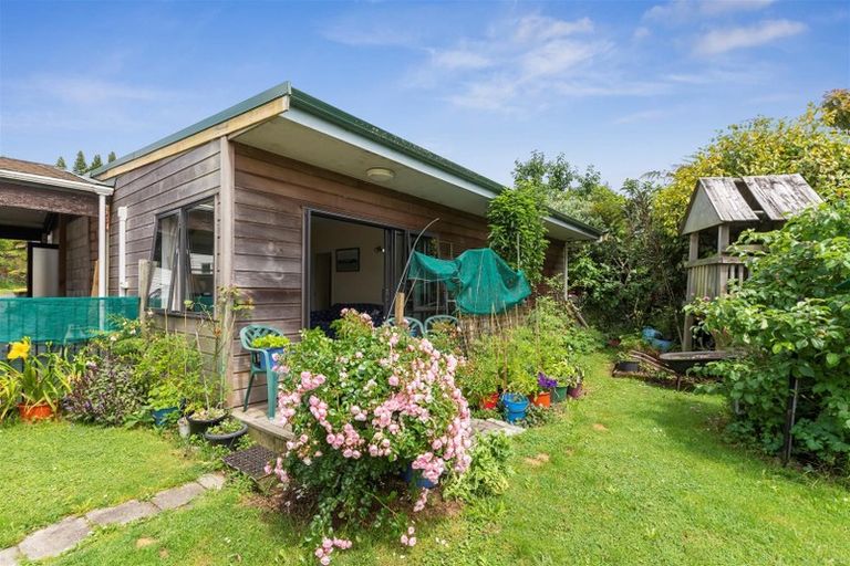 Photo of property in 70 Utuhina Road, Springfield, Rotorua, 3015