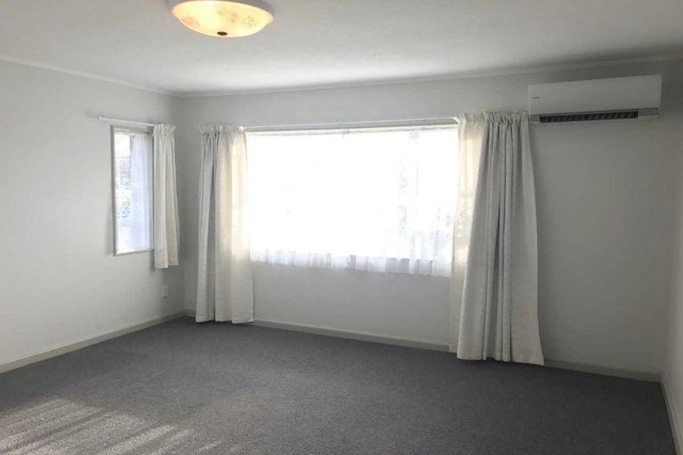 Photo of property in 24 Beckford Road, Saint Martins, Christchurch, 8022