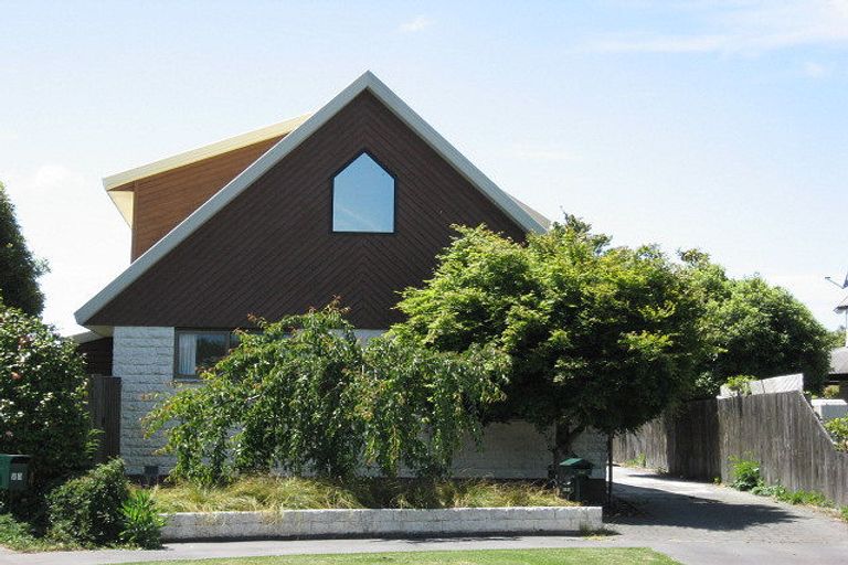 Photo of property in 22 Geraldo Place, Russley, Christchurch, 8042