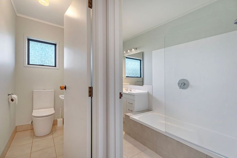 Photo of property in 17 Kauri Place, Tairua, 3508