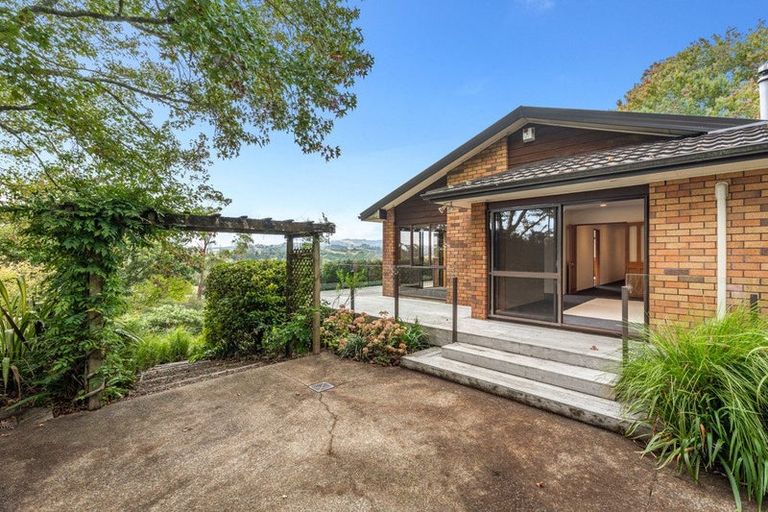 Photo of property in 115 Sandstone Road, Whitford, Manurewa, 2576