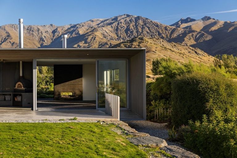 Photo of property in 6 Caldwell Lane, Lake Hayes, Queenstown, 9371