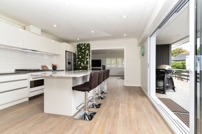 Photo of property in 35 Marnane Terrace, St Andrews, Hamilton, 3200