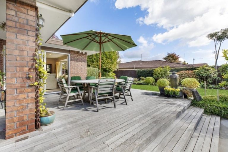 Photo of property in 19 Westholm Way, Pahurehure, Papakura, 2113