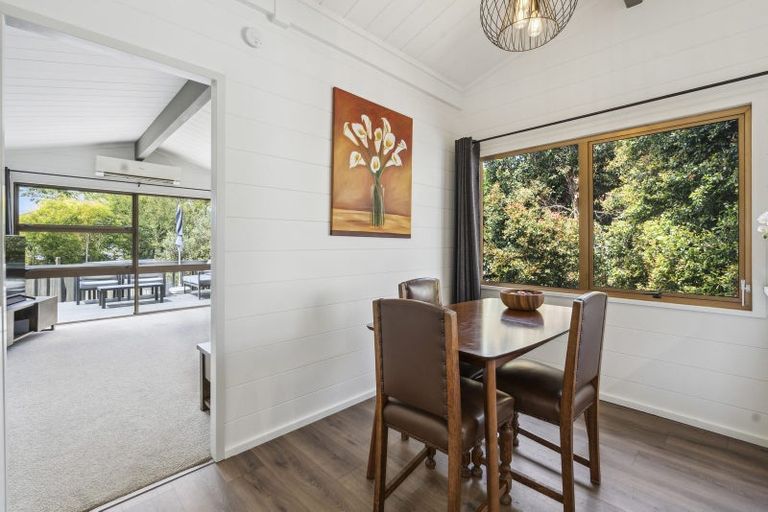 Photo of property in 27 Rotoiti Avenue, Pakuranga Heights, Auckland, 2010