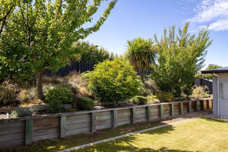 Photo of property in 25 Albert Drive, Clyde, 9330