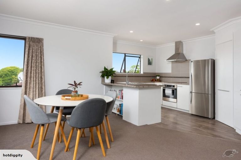 Photo of property in 9 Jefferson Place, Brookfield, Tauranga, 3110