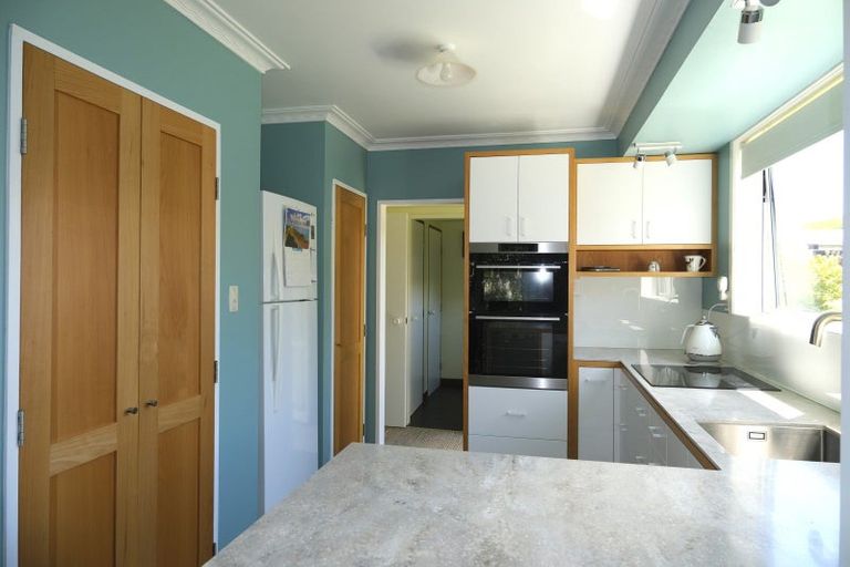 Photo of property in 10 Kew Place, Richmond Heights, Taupo, 3330