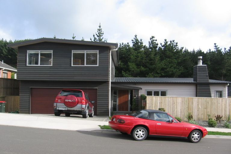 Photo of property in 18 Winsley Terrace, Churton Park, Wellington, 6037