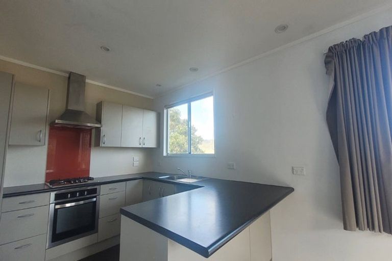 Photo of property in 24 Pennant Grove, Titahi Bay, Porirua, 5022