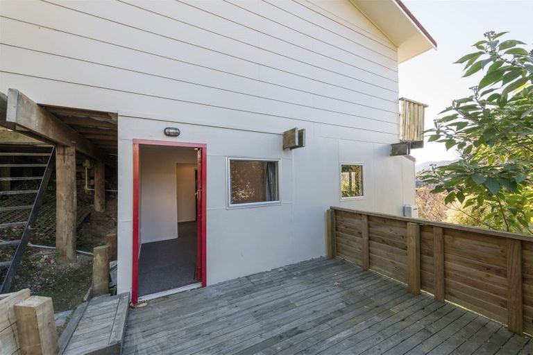 Photo of property in 183 Princes Drive, Britannia Heights, Nelson, 7010