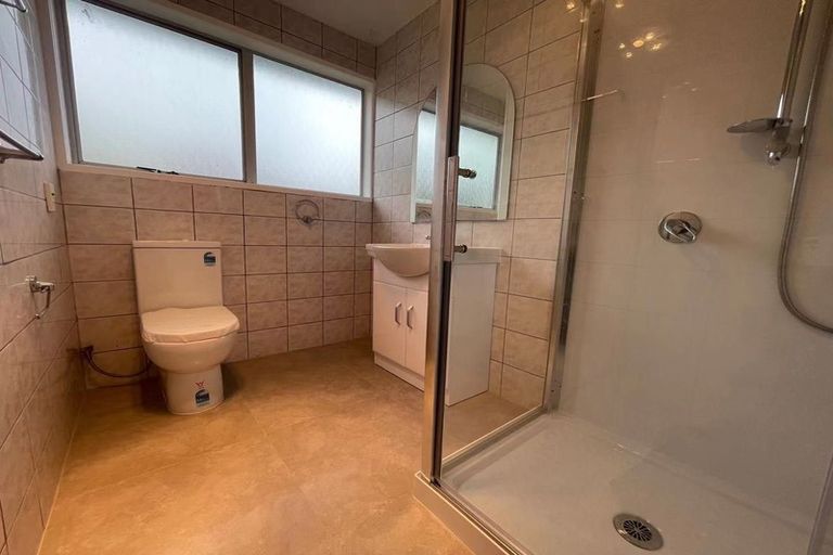 Photo of property in 377 Bucklands Beach Road, Bucklands Beach, Auckland, 2012