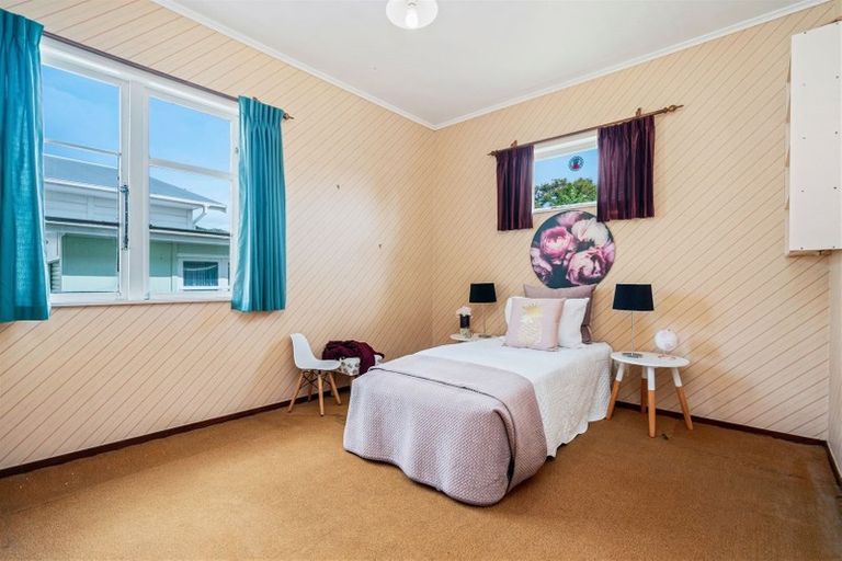 Photo of property in 15 Cairnfield Road, Kensington, Whangarei, 0112