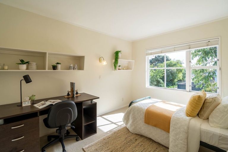 Photo of property in 10 Poplar Avenue, Raumati South, Paraparaumu, 5032