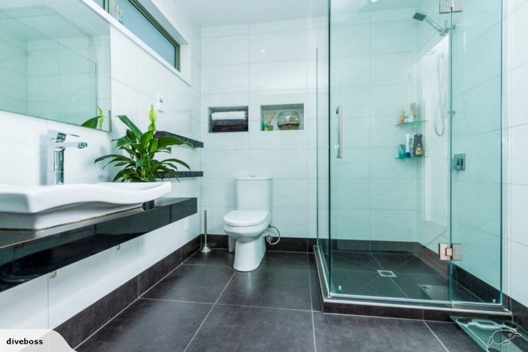 Photo of property in 7a Valley Road, Browns Bay, Auckland, 0630