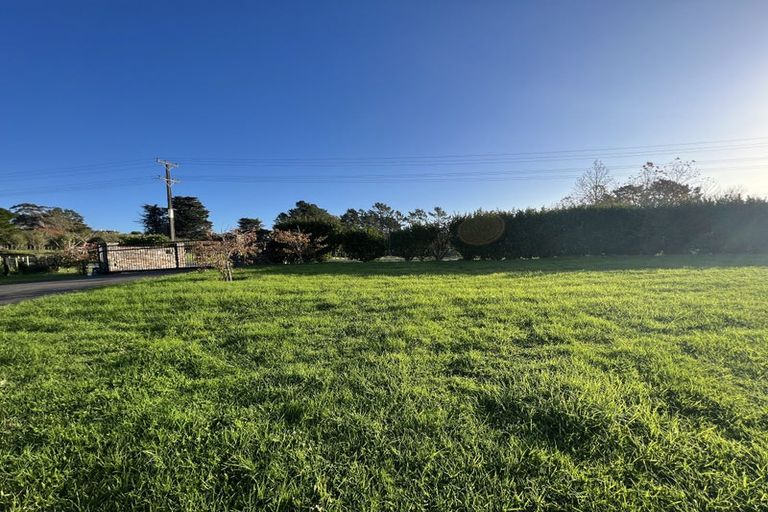 Photo of property in 73 Pomona Road, Kumeu, 0891