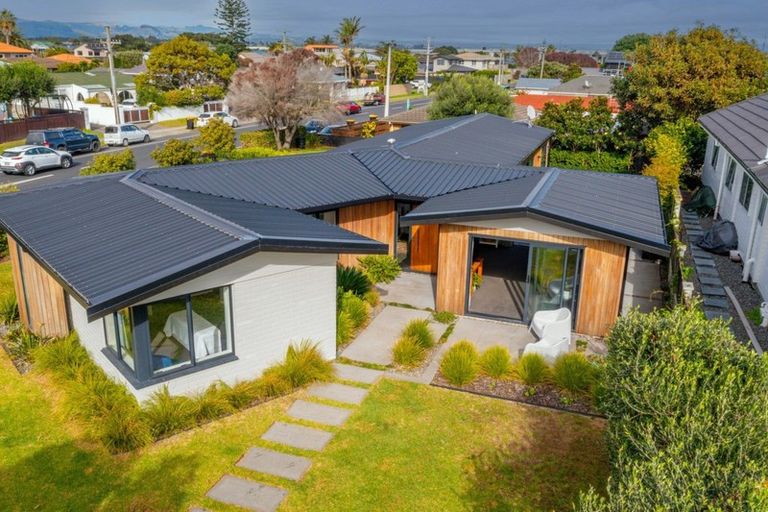 Photo of property in 39 Golf Road, Mount Maunganui, 3116