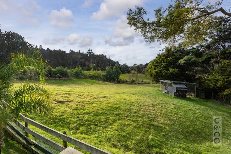 Photo of property in 188 Mcpike Road, Waimauku, 0883