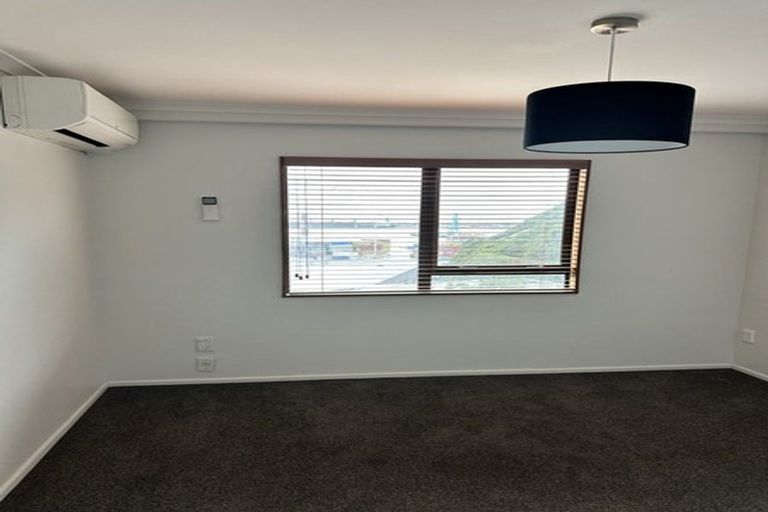 Photo of property in 4 Karaka Road, Bluff Hill, Napier, 4110