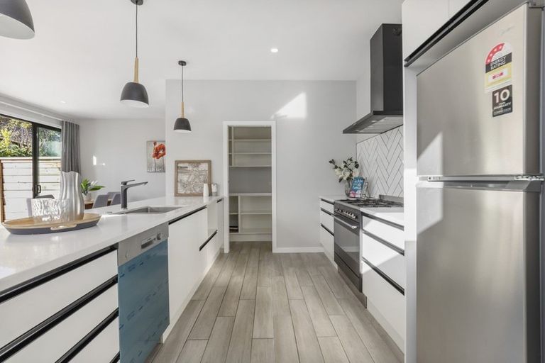 Photo of property in 27a Shrule Place, Huntington, Hamilton, 3210