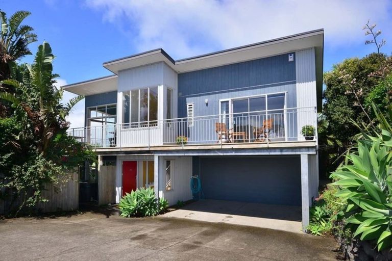 Photo of property in 52a Everard Avenue, Army Bay, Whangaparaoa, 0930