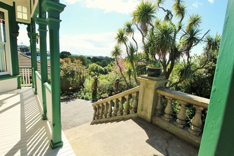 Photo of property in 2 Ure Street, South Hill, Oamaru, 9400