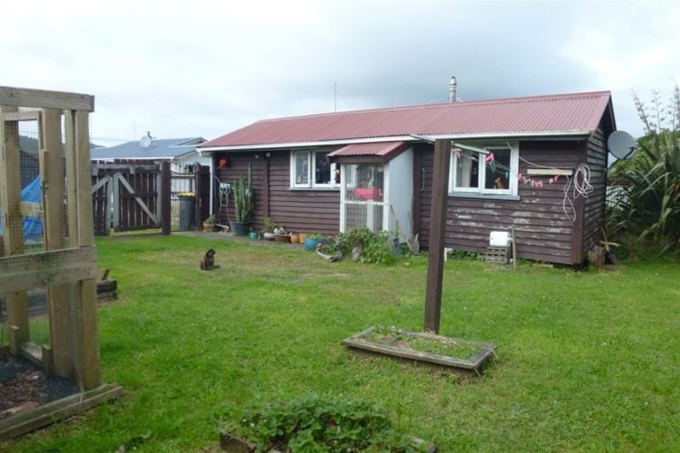 Photo of property in 54 Blake Street, Blaketown, Greymouth, 7805