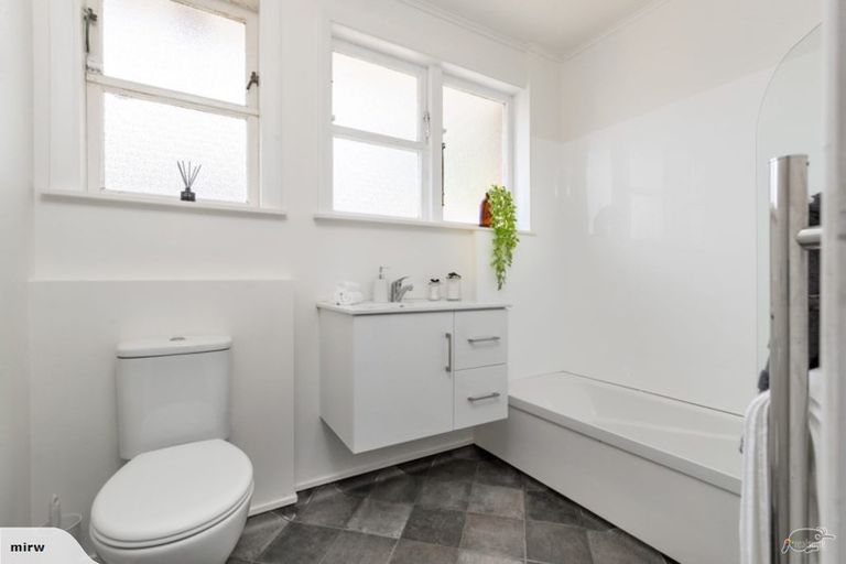 Photo of property in 15 Ngata Grove, Trentham, Upper Hutt, 5018