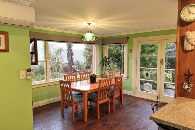 Photo of property in 1 Cossens Street, Balclutha, 9230