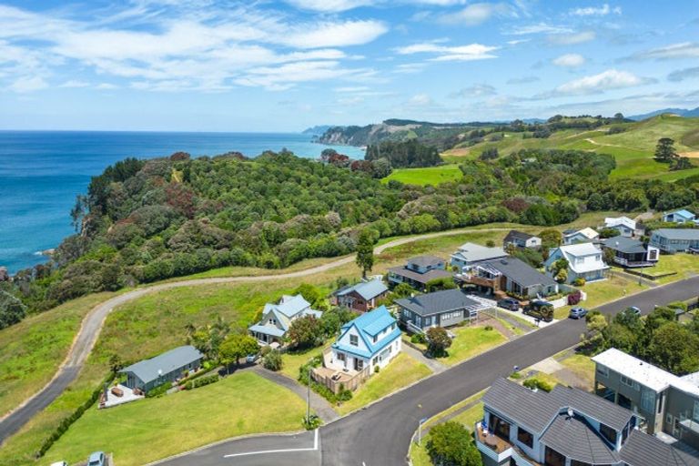 Photo of property in 407 Onemana Drive, Onemana, Whangamata, 3691