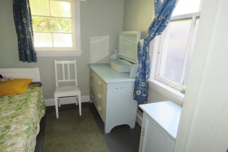 Photo of property in 21 Grey Road, Reefton, 7830