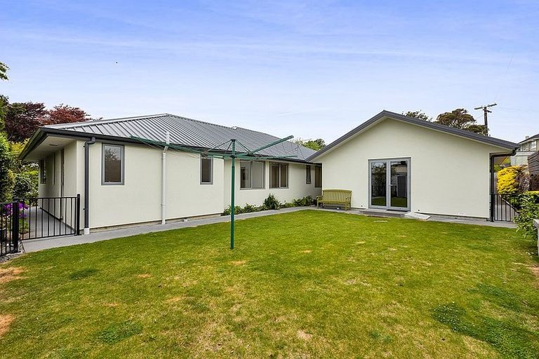 Photo of property in 184b Seaview Road, Westown, New Plymouth, 4310