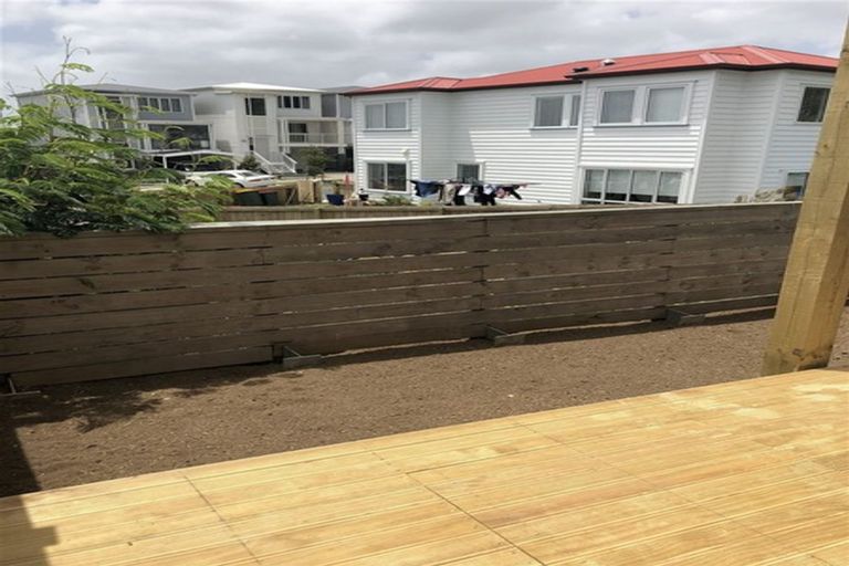 Photo of property in 8 Puhakehake Place, Flat Bush, Auckland, 2019