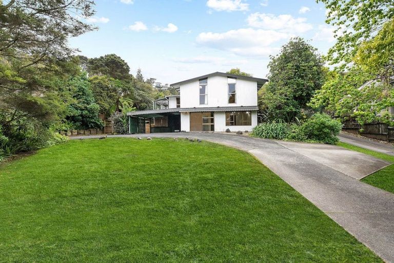 Photo of property in 13 Reynolds Place, Torbay, Auckland, 0630