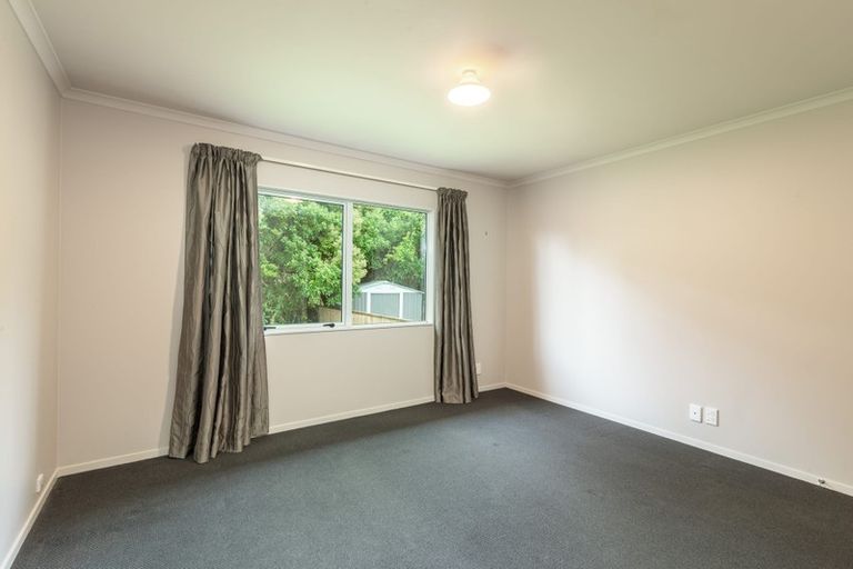 Photo of property in 6c Pokaka Street, Birchville, Upper Hutt, 5018
