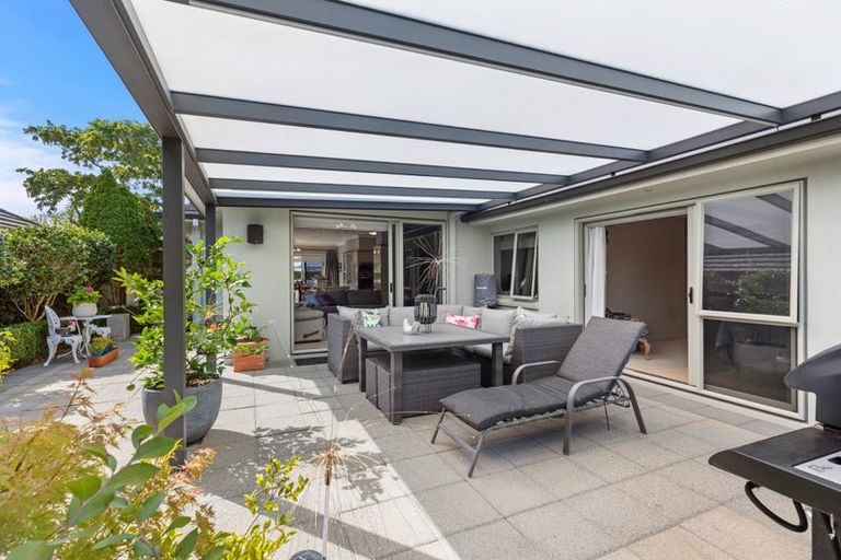 Photo of property in 2 Saratoga Court, Papamoa Beach, Papamoa, 3118