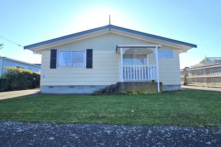 Photo of property in 38a Maclean Street, Wallaceville, Upper Hutt, 5018