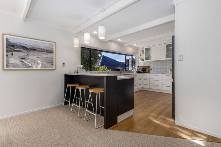 Photo of property in 300 Rosetta Road, Raumati Beach, Paraparaumu, 5032