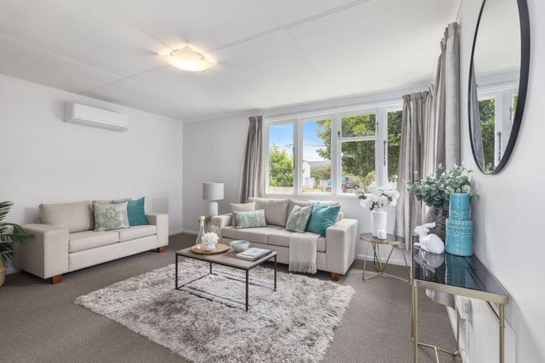 Photo of property in 392 Cambridge Terrace, Naenae, Lower Hutt, 5011