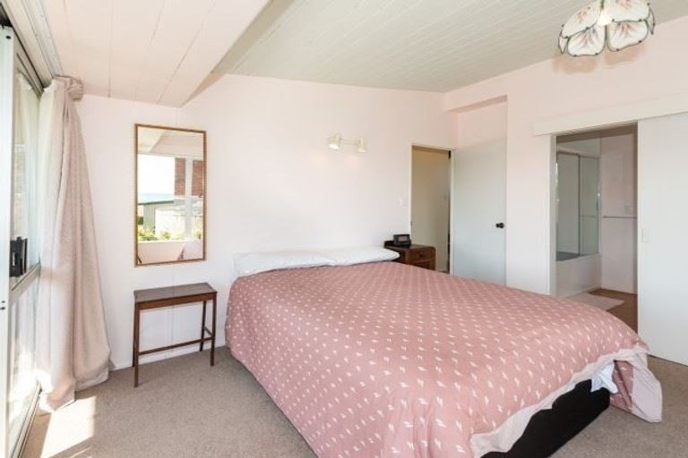 Photo of property in 7 Powells Road, Cable Bay, 0420