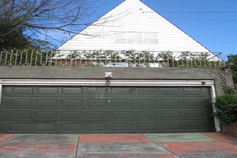 Photo of property in 195 Karori Road, Karori, Wellington, 6012