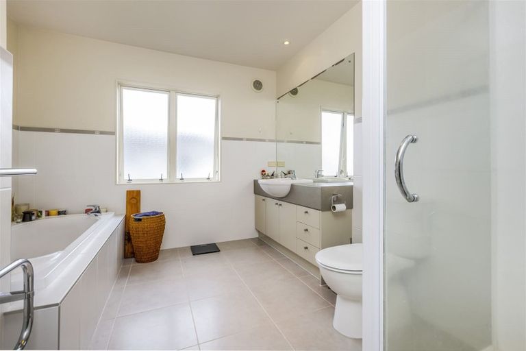 Photo of property in 18 Greenbrooke Drive, Flat Bush, Auckland, 2016