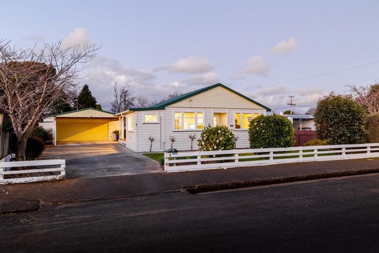 Photo of property in 1 Edward Street, Pahiatua, 4910