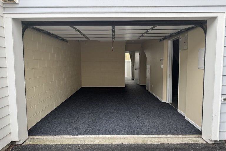 Photo of property in Pirie Street Townhouses, 20/35 Pirie Street, Mount Victoria, Wellington, 6011